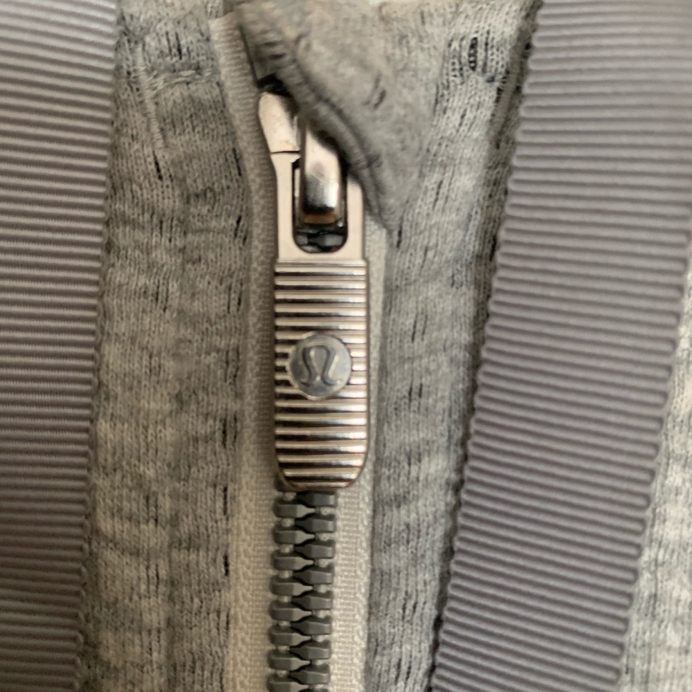 Lululemon Jacket - Picture 4 of 5